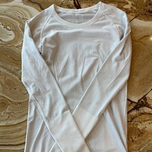 Lululemon Swiftly Tech long sleeve white Size 4